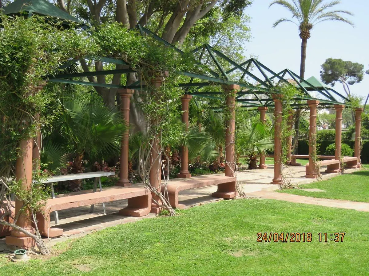 Benal Beach Apartments Málaga 0*,