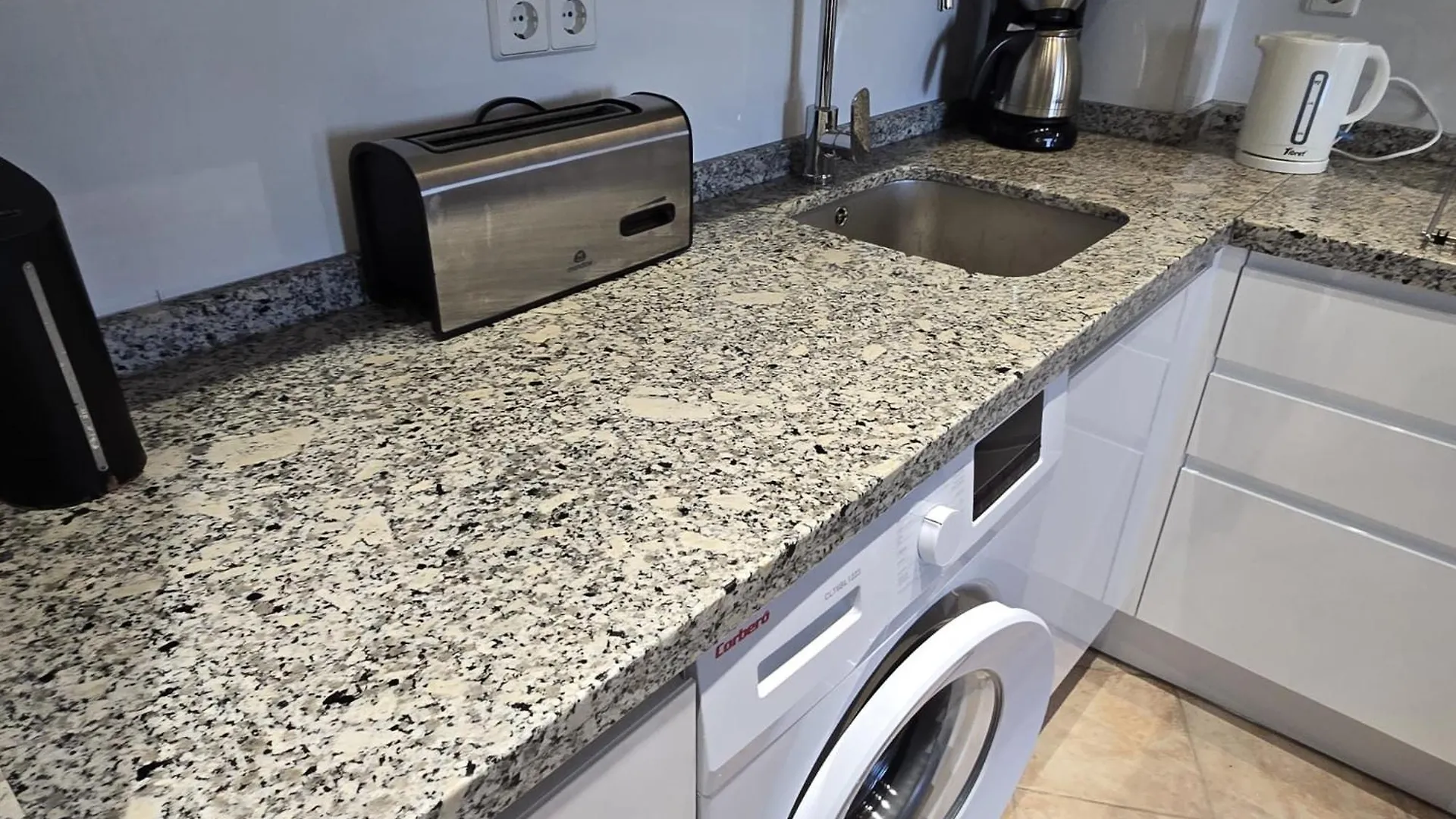 Benal Beach Apartments Malaga